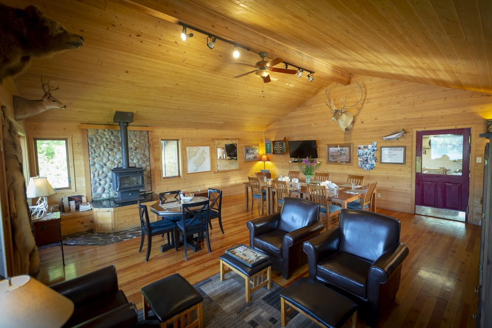 Dining Kodiak Lodge